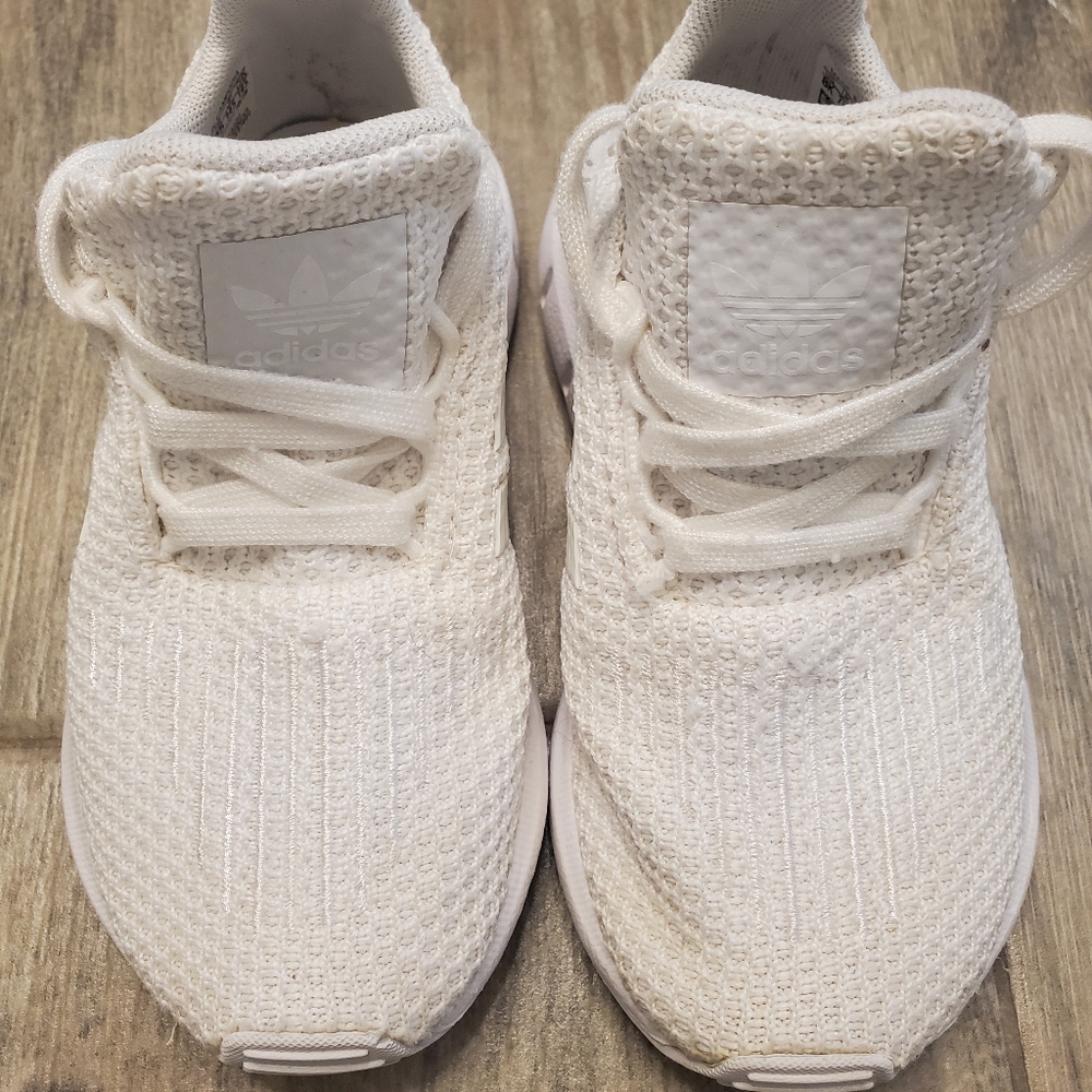 Adidas tennis shoes